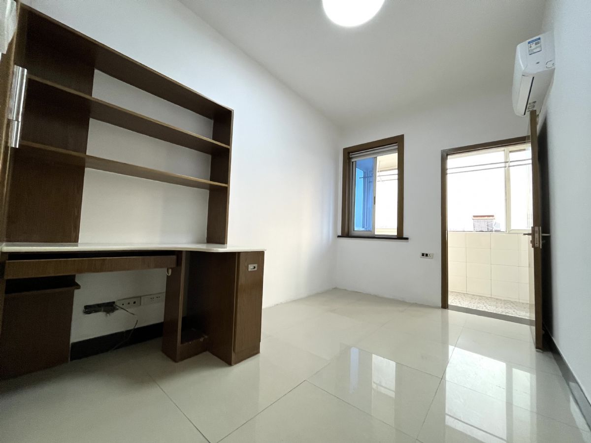 ����С��