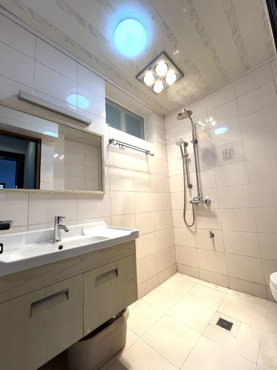 ����С��