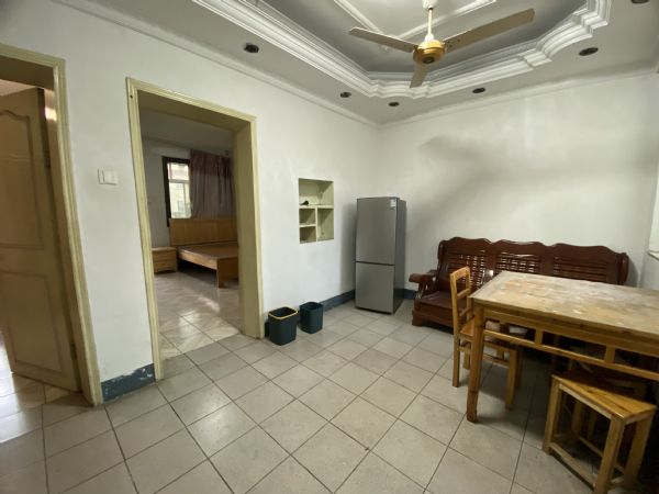Է