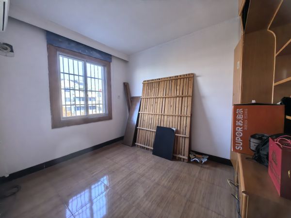 ����С��