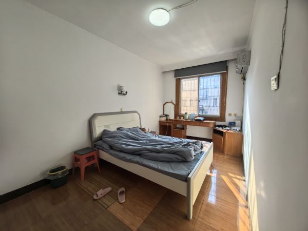 ����С��