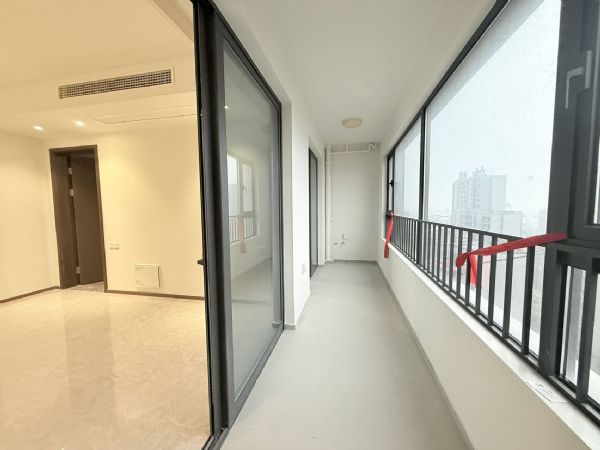 �����Ľ�̨