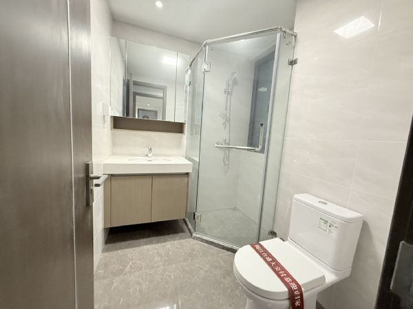 �����Ľ�̨