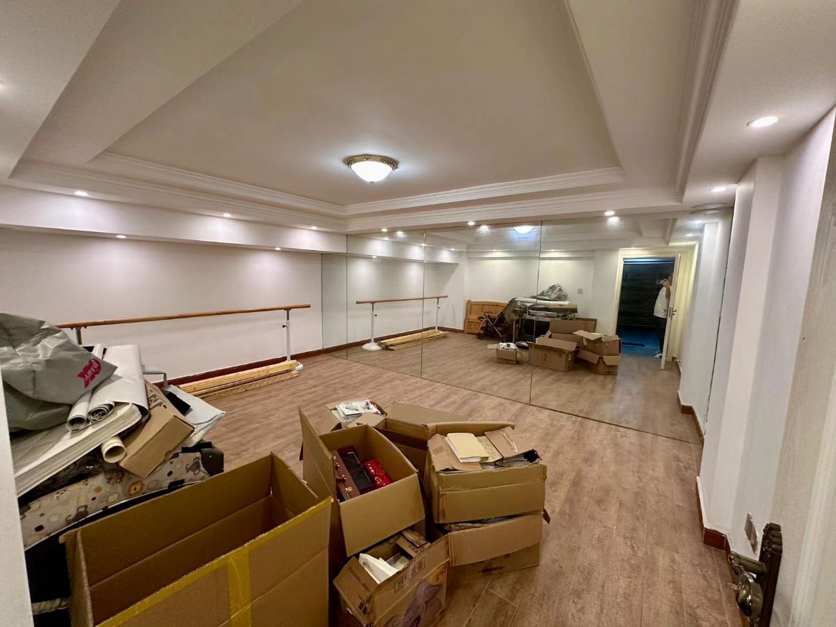 �¿�˹��������