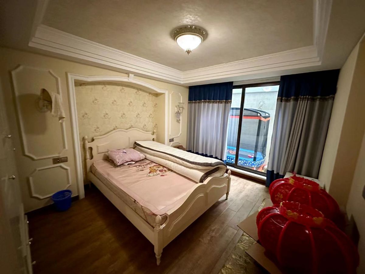 �¿�˹��������