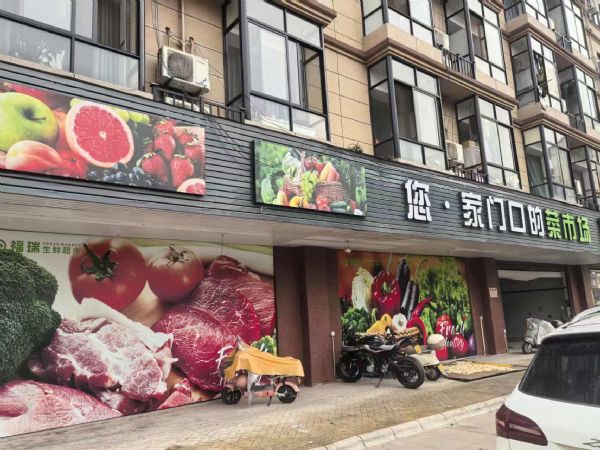 ����������