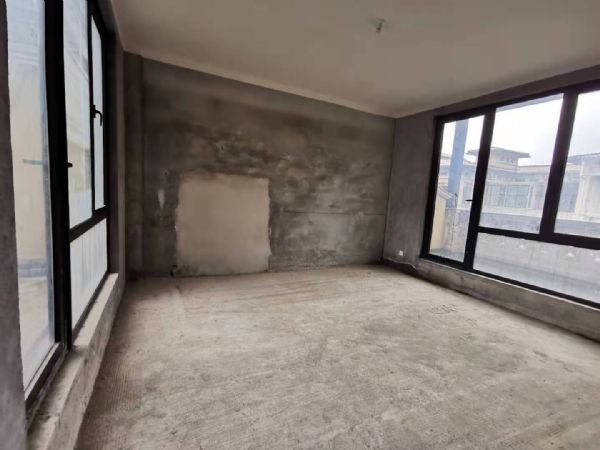 ����ɽ��