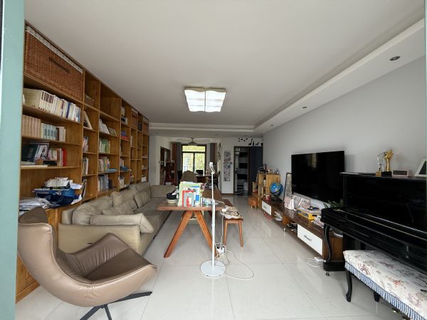 �����Ϲ�����